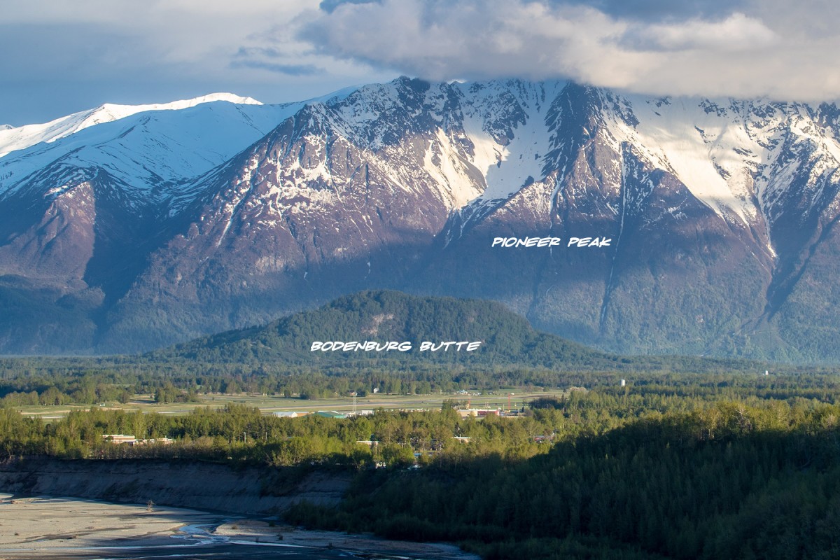 Bodenburg Butte behind the Matanuska River and in front of Pioneer Peak.