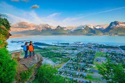 Guided hikes over Valdez Alaska