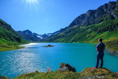 Guided hike to an alpine lake near Valdez.