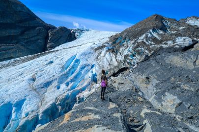 Walking right up to Worthington Glacier on the trek tour.