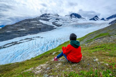 Looking out over Worthington Glacier from along the hiking tour.