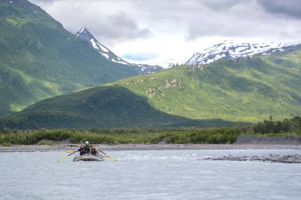 Valdez Glacier Icebergs and Scenic Raft Trip