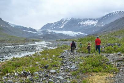 Hiking up the trail along the Gulkana River to Gulkana Glacier.